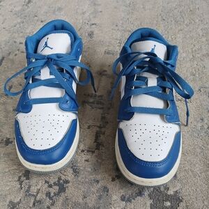 Kids Blue and White Basketball Sneakers - Jordan